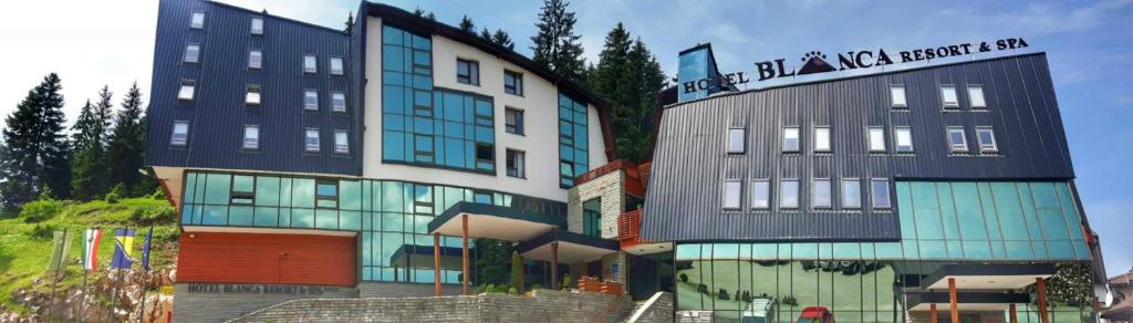 "Hotel Blanca Resort & Spa na Vlašiću, luksuzan smještaj sa wellness centrom i pristupom skijaškim stazama, Bosna i Hercegovina."