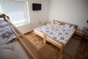 141274002Hostel Larisa